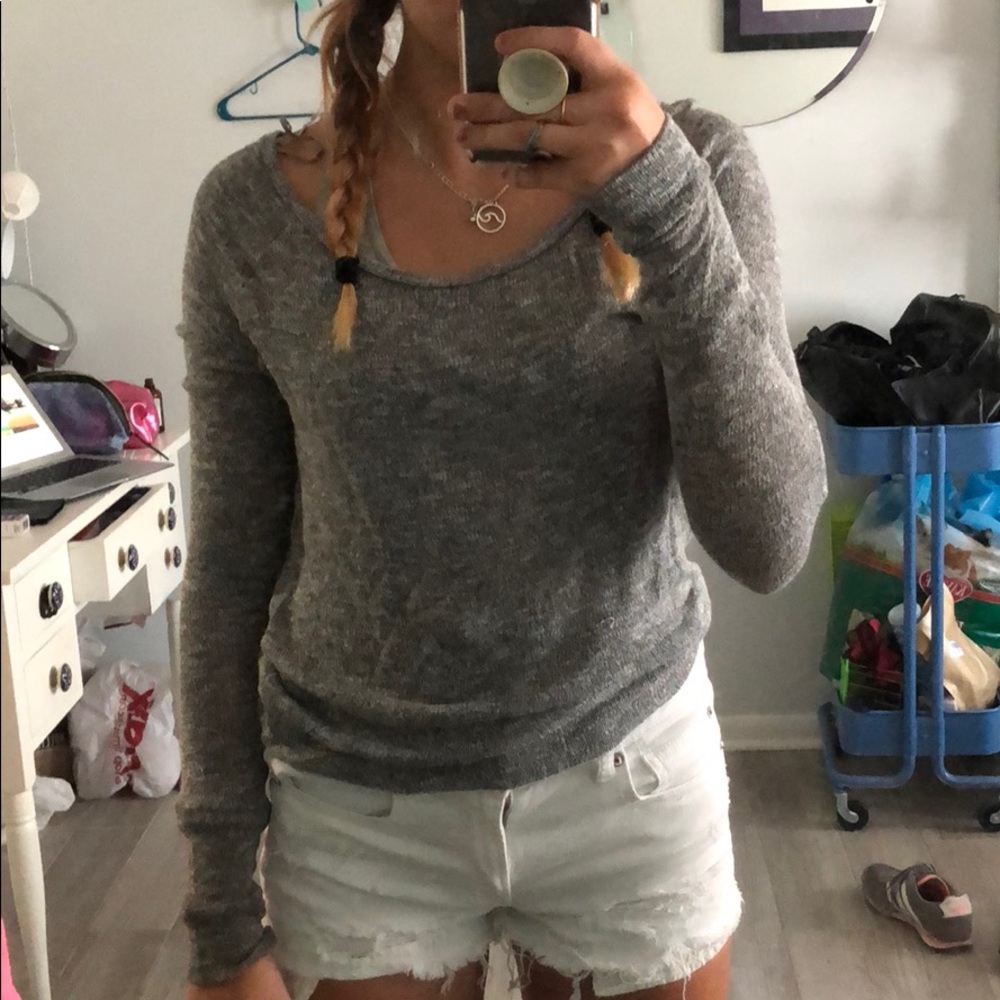 Grey knit long sleeve shirt